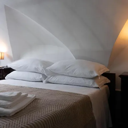 Free Parking In Elegante Loft In Via Indipendenza Apartman Gaeta