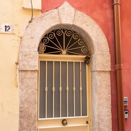 Apartman Free Parking In Elegante Loft In Via Indipendenza *